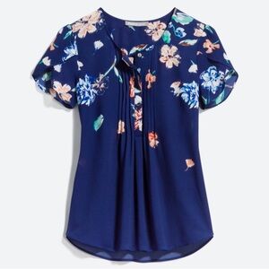 Daniel Rainn Blouse size Large